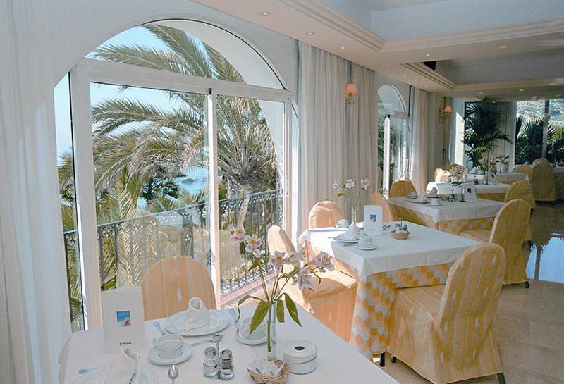 赛维格里普蒙蒂博里酒店 比利亚霍约萨 餐厅 照片